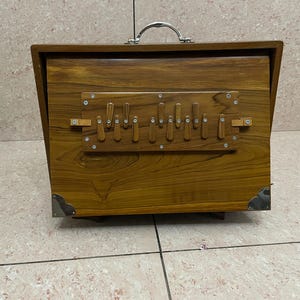 Handmade Teak Wood Shruti Box: 432Hz and 440Hz Indian Instrument