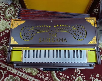 Harmônio profissional de 4 linhas – Palitana Mohanlal J. Mistry Deluxe Palhetadas, Madeira de Teca, 11 escalas de mudança