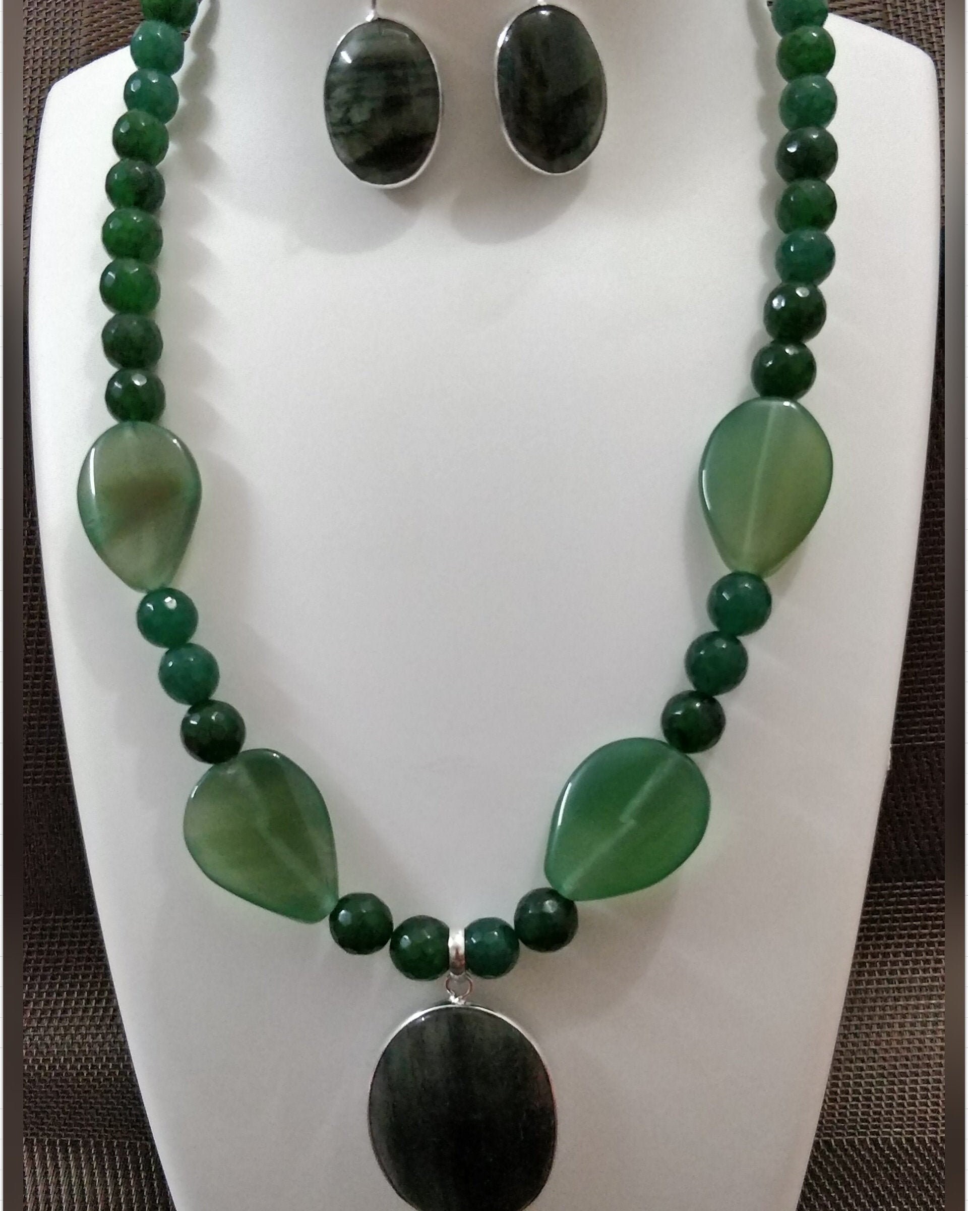 Emrald Green Natural stones neck chain Etsy