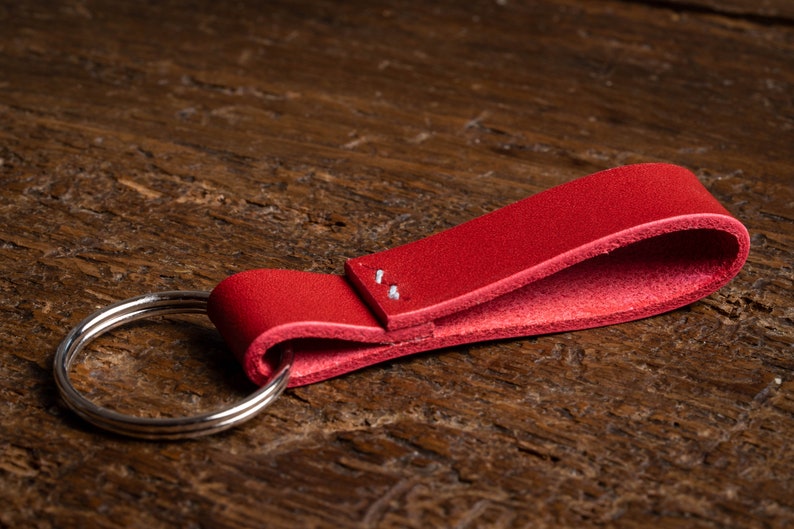 Customizable full grain leather key ring Bordeaux image 1