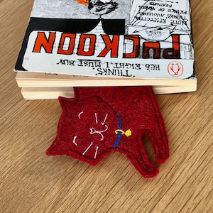 Marque-page chat personnalisé, feutre fait main, personnaliser avec nom, carte de voeux, cadeau littéraire pour amoureux des livres, anniversaire livresques