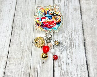 Porta credencial de Disney Cars con cuentas