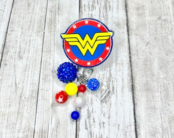 Carrete de insignias de Wonder Girl: porta identificación de superhéroe