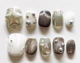 Silver Bubbles Press-On Nails | Reusable Handmade Nails | Korean Aesthetic Nail Art | Short Fake Nails | Japanese Press ons | Chrome Nails
