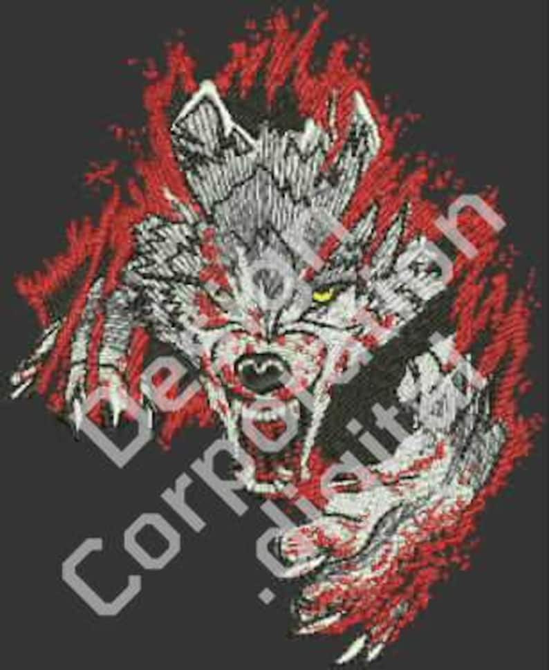 Puede incluir: Un lobo blanco feroz con ojos amarillos irrumpe en un fondo rojo sangriento. Los dientes del lobo est&aacute;n descubiertos y sus garras est&aacute;n extendidas.
