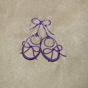 Embroidery file baby shoes