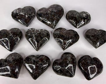 Corazón de Yooperlita - Cristal reactivo a los rayos UV de Firestone