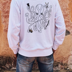 Anpassbares Sweatshirt mit Design über komplett von Hand gefertigt!!! (Unter den Bildern finden Sie eines der vielen Produktergebnisse)