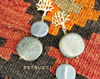 Resin earrings, large and light earrings, light blue earrings, grey earrings, ethnic earrings, maxi light earrings,