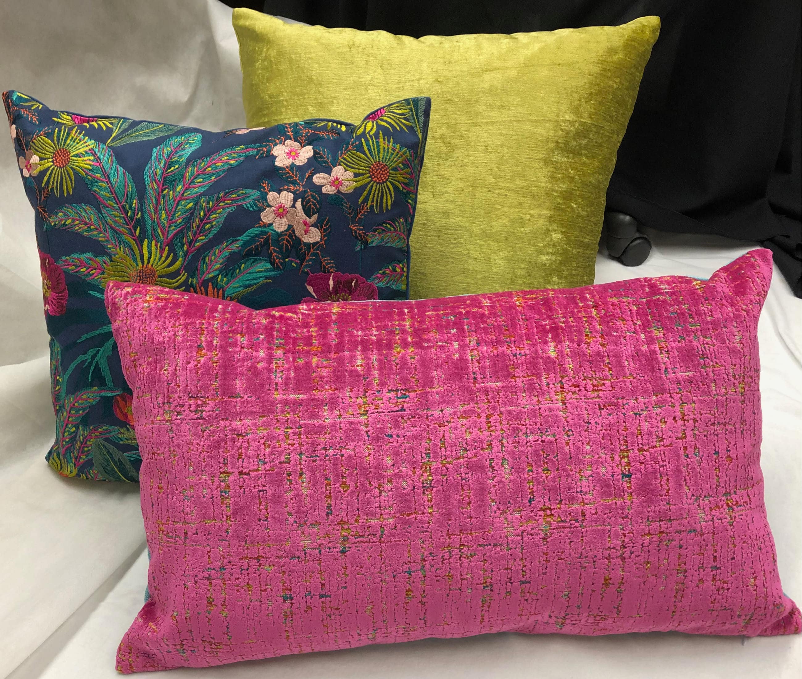 21+ Magenta Color Throw Pillows