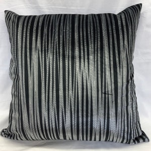 velvet pillow cover-printed velvet pillow cover-black modern velvet pillow-geometric pillow-contemporary black pillow cover-black geo pillow