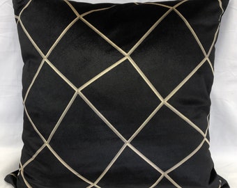 velvet pillow cover-printed velvet pillow cover-black modern velvet pillow-geometric pillow-contemporary black pillow cover-black geo pillow