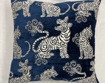 Chinese tiger pillow-velvet tiger pillow cover-bengal tiger velvet pillow-burmese tiger pillow-tiger pillow-tiger pillow-blue velvet pillow