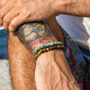 Set di braccialetti doppi in turchese africano, diaspro e occhio di tigre - Set di braccialetti con perline impilabili da uomo - Bracciale con perline di pietre preziose dei chakra curativi per uomo