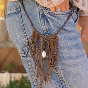 Boho Leder Fransen Hosen Kette für Frauen & Männer - Unisex Leder Perlen Schlüsselanhänger - Handgemachte Einzigartige Brieftasche Kette - Hippy Festival Hose Schlüsselanhänger