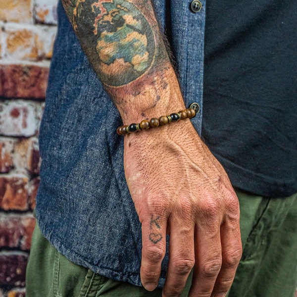 Mens Wood And Black Onyx Bead Bracelet- Wooden Stretchy Beaded Bracelet For Men- Mala Bead Yoga Bracelet- Gemstone Hippie Chunky Bracelet