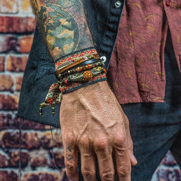 Mens Gypsy Edelsteen Kraal Stapelen Armband Set-Zwarte Onyx Hout Kralen Lederen Wrap Boho Armband voor mannen - Brede Stof Manchet Designer Armband