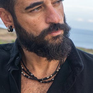 Conjunto de collar de cuero negro para hombre - Gargantilla de cuero para hombre - Collar apilable estilo boho punk - Collar masculino de estrella de rock