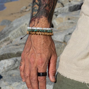 Ensemble de bracelets assortis pour hommes, coquillages et noix de coco - Bracelets de perles empilables de surfeur d'été pour hommes - Ensemble de bracelets bohèmes hippies de tous les jours