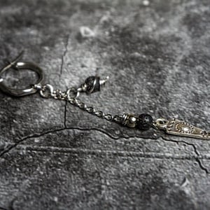 Mens Double Chain Long Dangle Beaded Earring Triangle Charm And Lava Stone Bead Earring For Men Silver Chain Kpop Style Edgy Earring zdjęcie 6