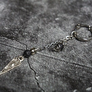 Mens Double Chain Long Dangle Beaded Earring Triangle Charm And Lava Stone Bead Earring For Men Silver Chain Kpop Style Edgy Earring zdjęcie 2