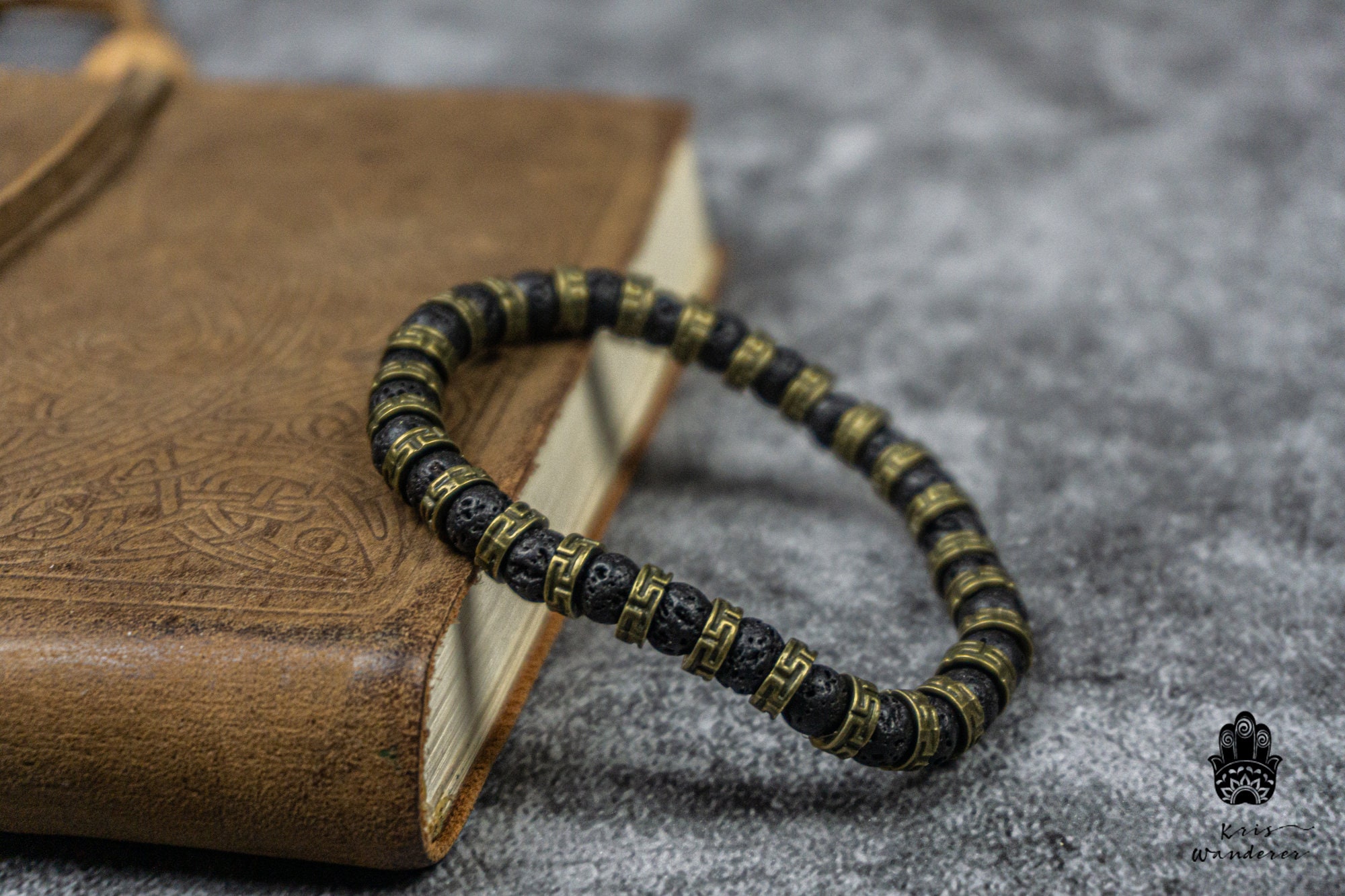 USUASI 1 braccialetto con perline da uomo e donna, realizzato a mano, con testa di leone, pietra vulcanica da 8 mm