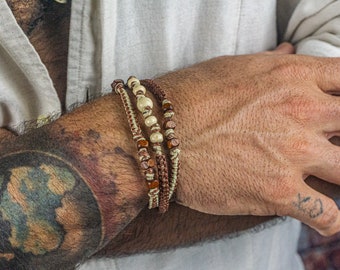 Houten geweven wikkelarmband set voor mannen - Macrame touw stapelen armband - Boho Hippie Wire Wrap armband - Mens alledaagse surfer armband set