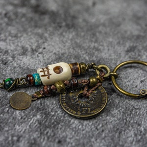 Boucle d'oreille tête de mort pirate pour homme pièce ancienne et pendentif tête de mort pendante boucle d'oreille amulette boucle d'oreille squelette en perles de pierres précieuses pour homme image 7