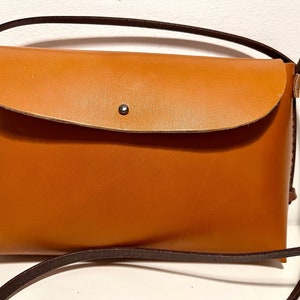 Sac AMELIE, sac en cuir fait main, pochette, sac cousu main