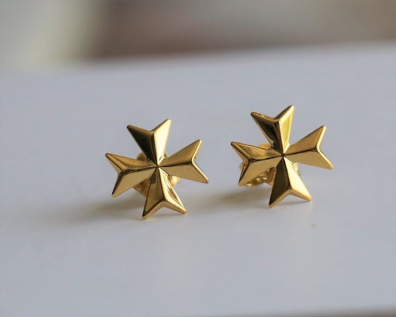 18kt Gold Stud Earrings Maltese Cross