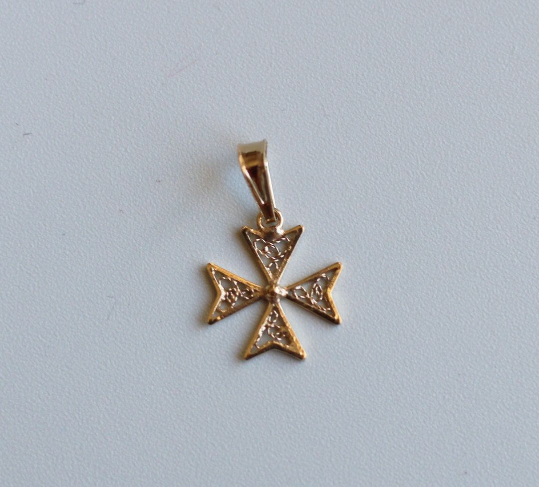 9ct 9k 375 Yellow Gold Maltese Cross Amalfi Cross Pendant Filigree