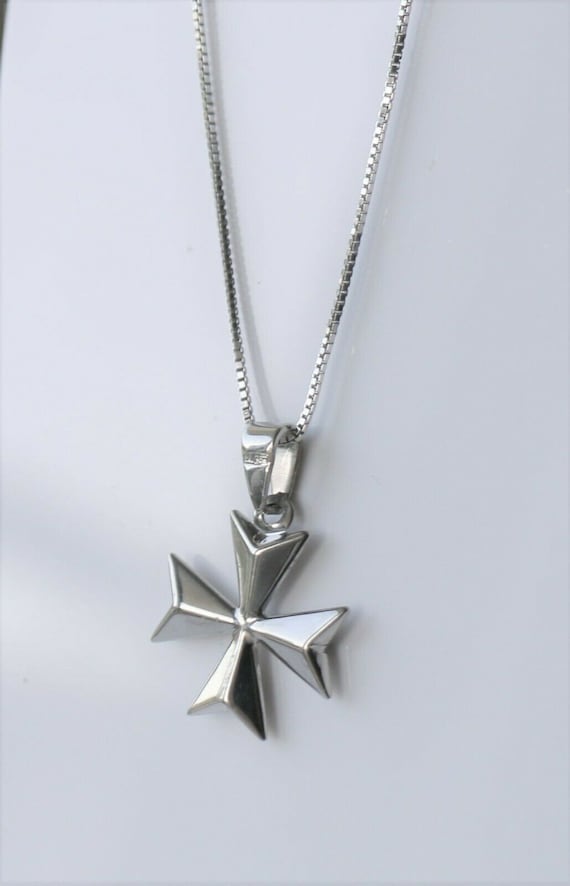 925 Sterling Silver Maltese Cross Classic Unisex Pendant Croce Di