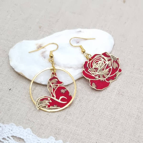 Boucles d'oreilles dépareillées asymétriques rose et renard en tissus liberty capel rubis et acier inoxydable