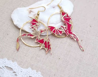 boucles d'oreilles  dépareillées asymétriques Dragons en tissus liberty Capel rubis  et acier inox doré