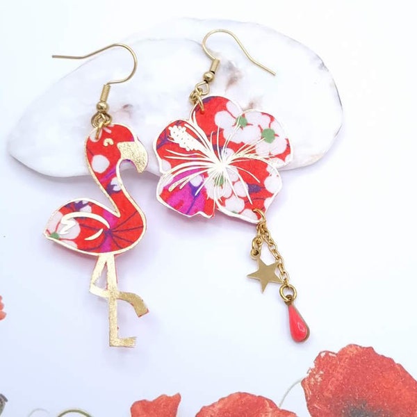 Boucles d'oreilles Flamant rose et hibiscus en tissu liberty Mitsi Hibiscus et acier inoxydable doré