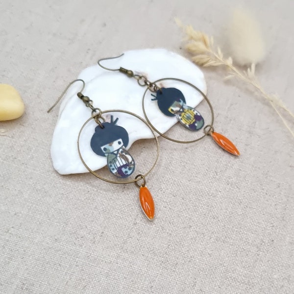 Boucles d'oreilles Kokeshi en tissu liberty wiltshire jour d'automne et laiton