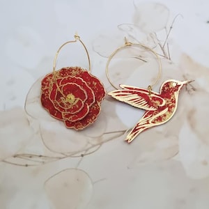 Large poppy and hummingbird hoop earrings in red moiré Japanese fabric and gold-plated stainless steel