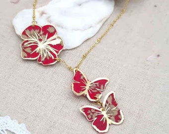 Hibiscus flower and butterflies necklace in Liberty of London fabrics Capel ruby and golden stainless steel