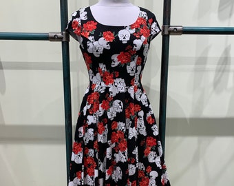 Eva Rose Black Skull And Floral Print Fit And Flare Boat Neck Dress With Pockets