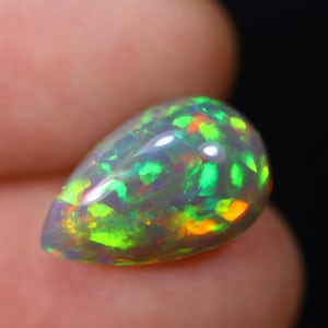 4,95ct Natürlicher äthiopischer Welo Cabochon Opal Schmuckqualität, loser Opal / 1175B