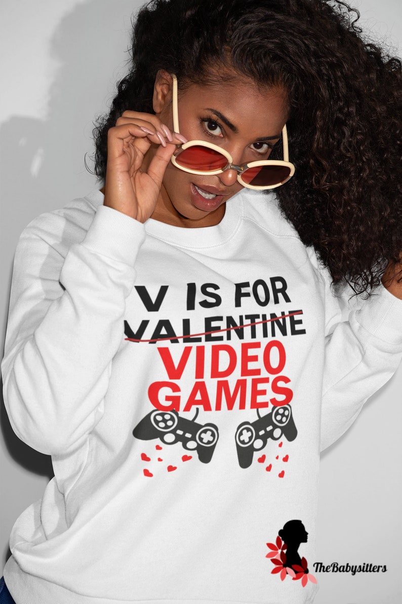 Cute Gamer T-shirt Valentines Day Gift Gaming Shirt For Men Funny Valentine T-shirt V Is For Video Games Sweatshirt Video Game Shirt