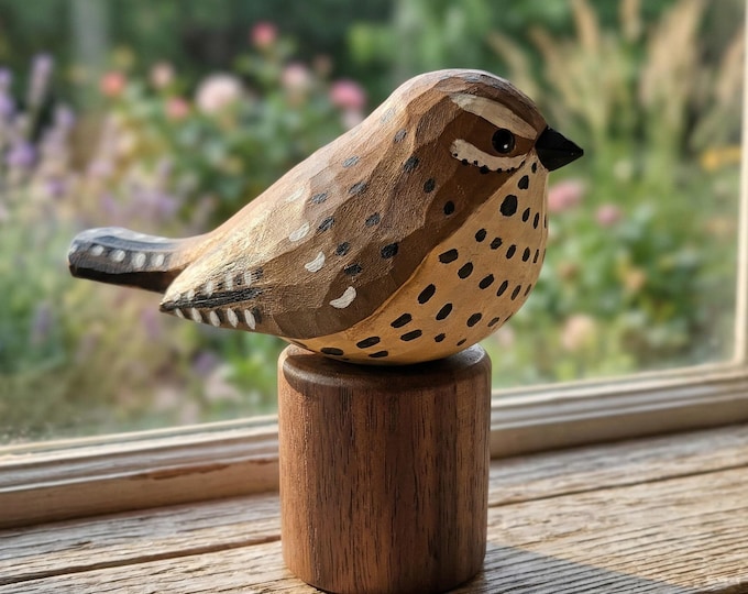 Hand Carved Cactus Wren Figurine, Whitted Desert Bird Statue, Rustic Wood Art