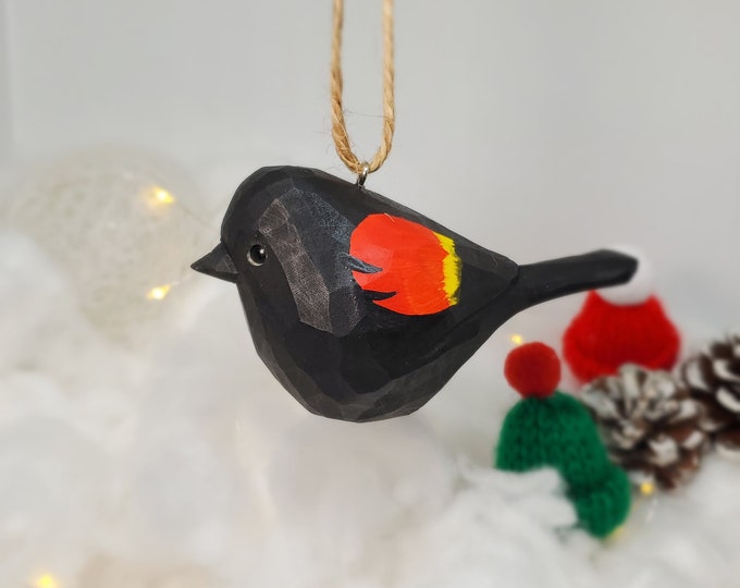 Red-Winged Blackbird Hanging Decor Wooden Hand Carved Painted Bird Ornaments