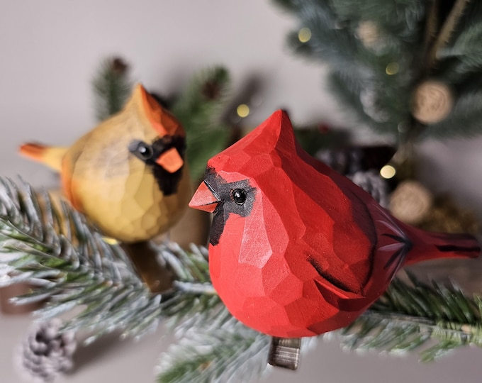 Cardinal Couple Wooden Christmas Tree Ornaments - Handcrafted Holiday Décor with Gift Box - Rustic Cardinal Bird Ornament Set