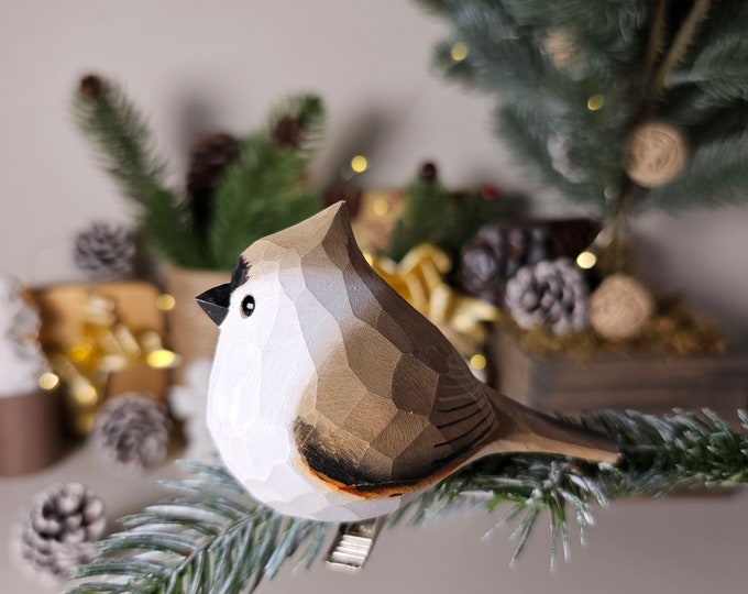 Delightful Handmade Clip-On Bird Ornaments for Christmas Tree - Distinctive, Colorful, and Festive Holiday Decorations