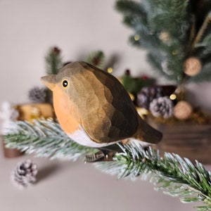 Handcrafted Clip-On Bird Ornaments: Vibrant Christmas Tree Decor