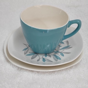 Mid-Century Midwinter Cassandra Trio | Jessie Tait 1957 Design | Vintage tekopp, fat och tallrikset