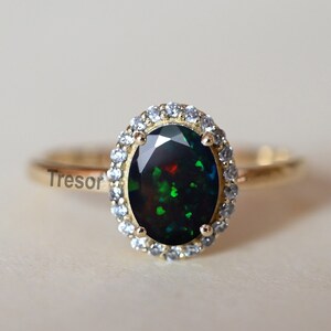 Unique Black Opal Engagement Ring, 14K Solid Gold Opal Statement Ring, Opal Wedding Solitaire Rings for Women, Anniversary Gift for Mother