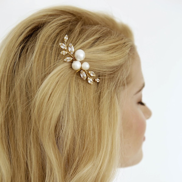 Wedding Crystal hair comb with Zirconia cubes, Bridal Pearl hair comb, Small Shiny hair comb for bride, Crystal hair pin