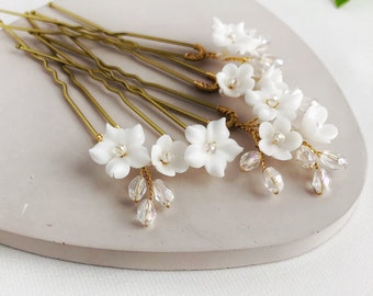 Small white flowers for hair Flower bridal hair pins Wedding floral hairpin Wedding white hair piece